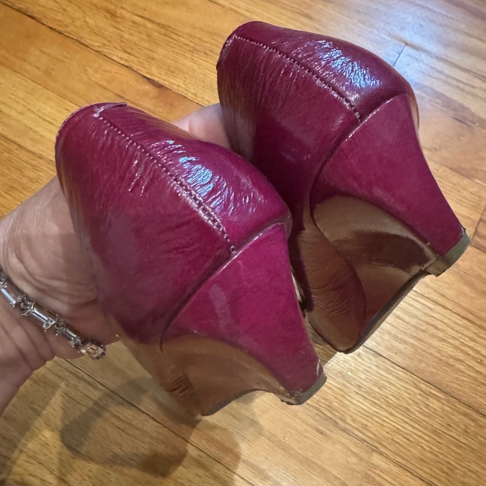 Seychelles Raspberry Peep-Toe Heels - Picture 5 of 8